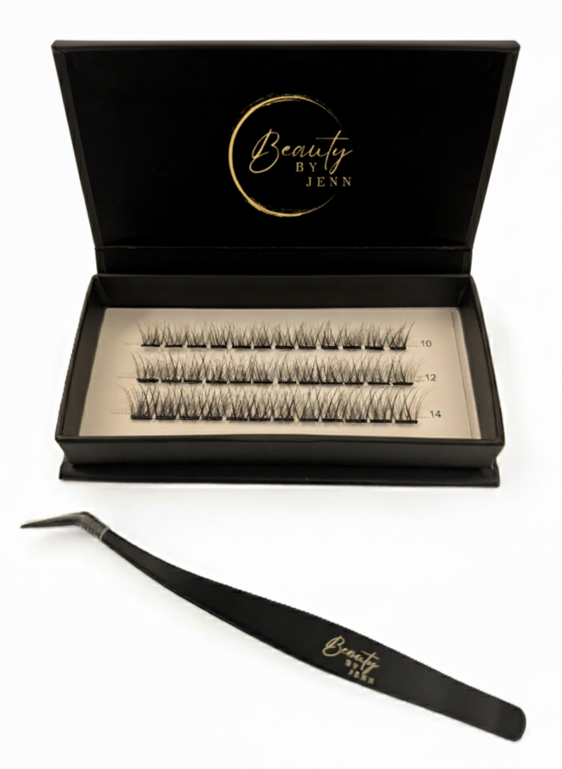 Geopende kit met 36 voorgelijmde natuurlijke wimperclusters in de lengtes 10, 12 en 14mm, met applicator.